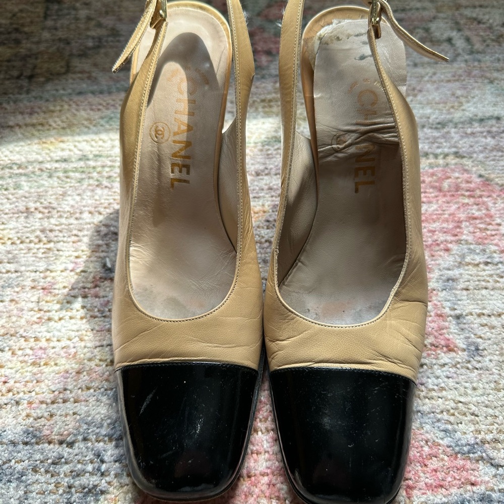 Chanel Women's VintageBeige and Black Slingback Shoes